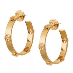 ❌SALE❌PRICE DROP ❌NWT TORI BURCH GOLD MILGRAIN LOGO HOOP EARINGS.